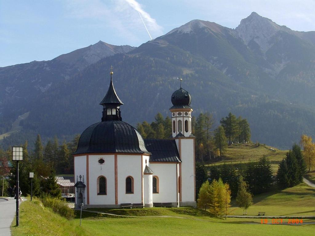 Krosbacher Hof Seefeld in Tirol Bilik gambar